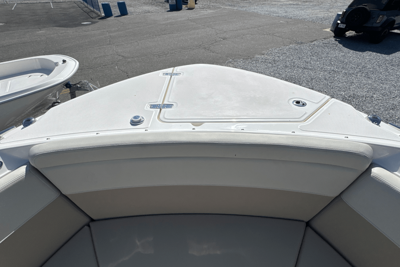 2026 Boston Whaler 240 Vantage 33