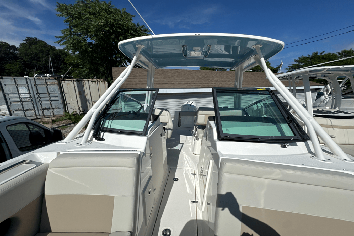 2026 Boston Whaler 240 Vantage 34
