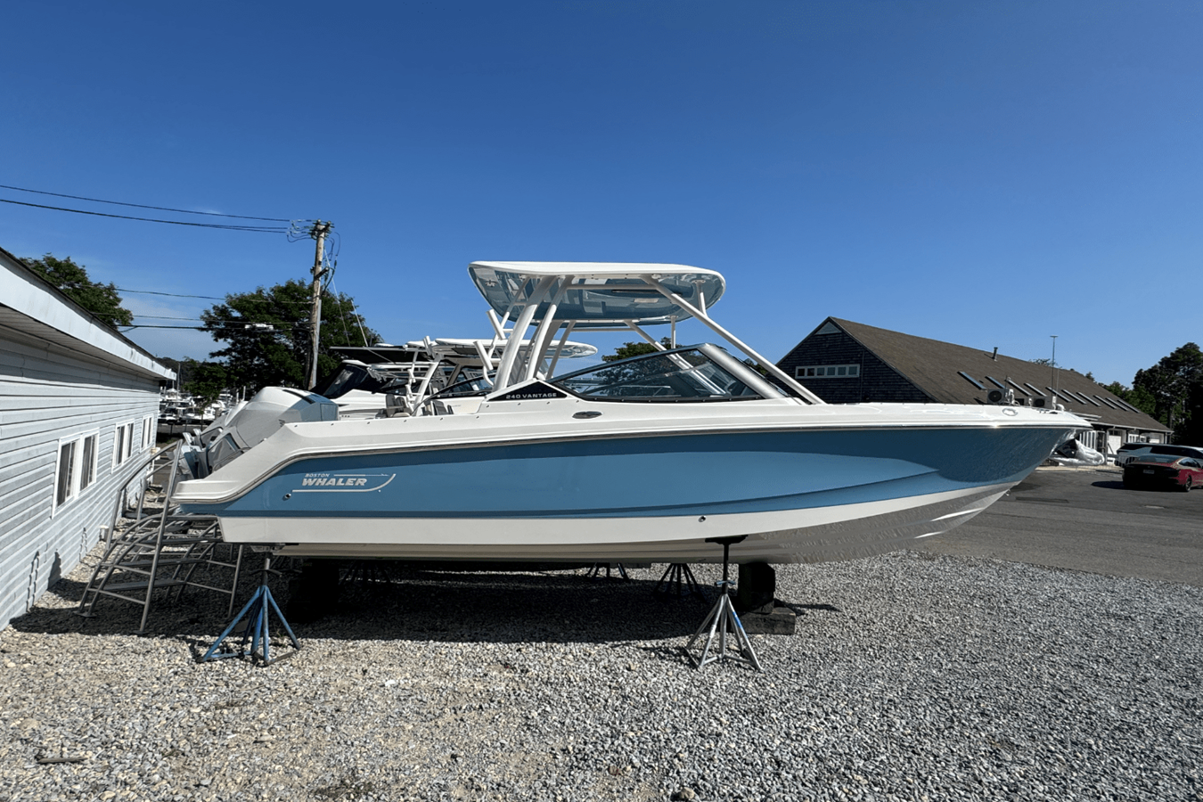 2026 Boston Whaler 240 Vantage 35