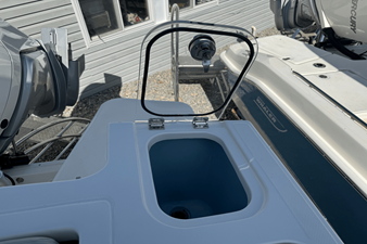 2026 Boston Whaler 240 Vantage 12