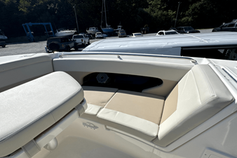 2026 Boston Whaler 240 Vantage 30