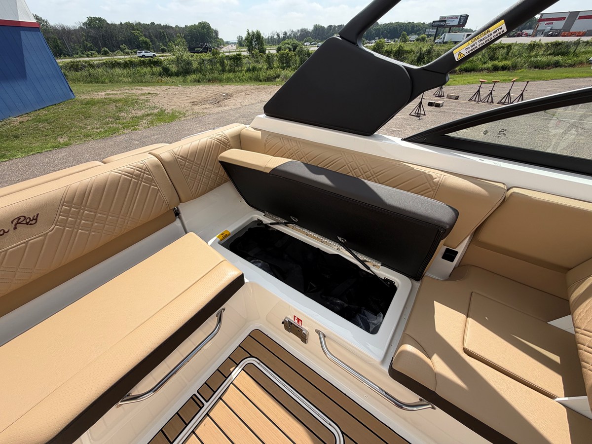 2026 Sea Ray SDX 230 Surf 23