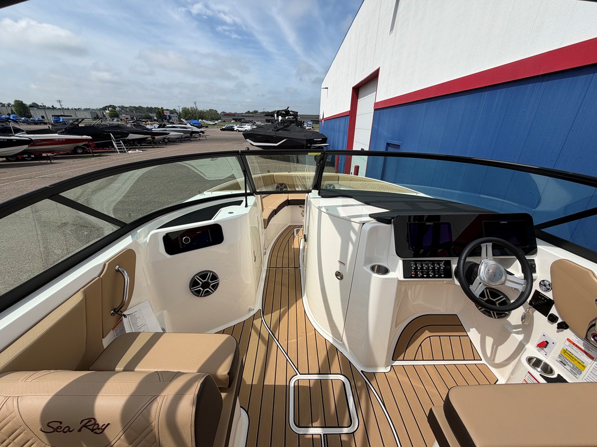 2026 Sea Ray SDX 230 Surf 34