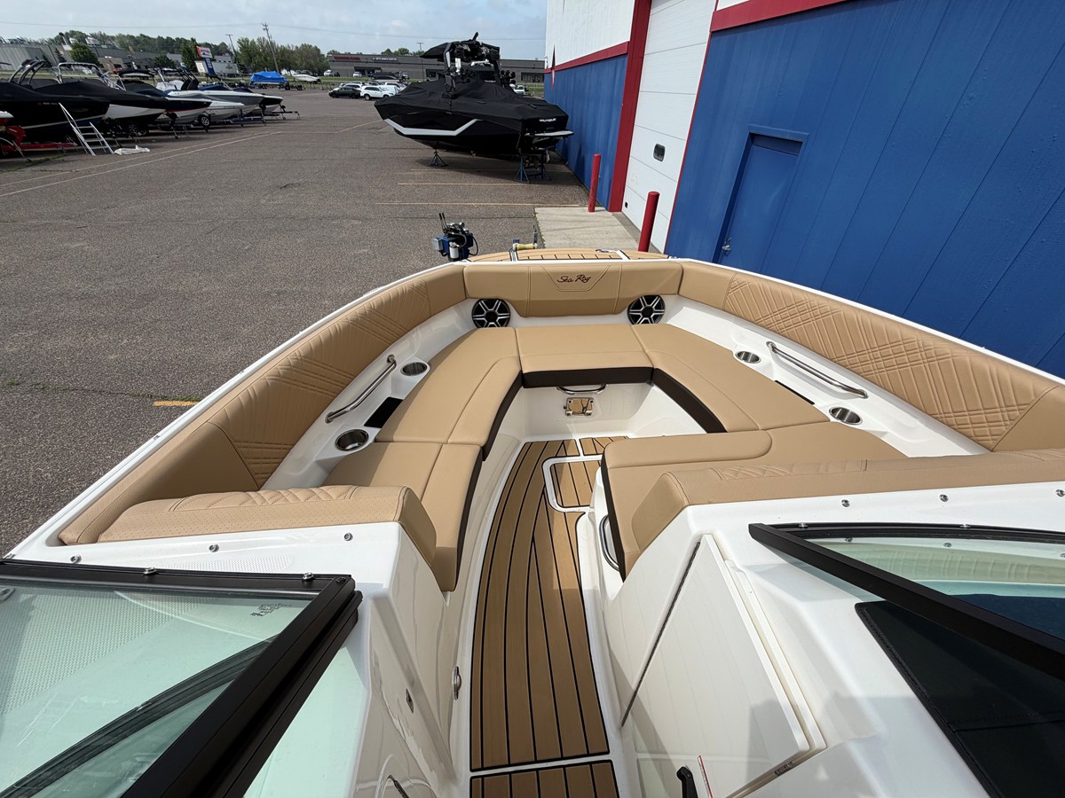 2026 Sea Ray SDX 230 Surf 36