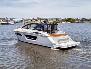 Cruisers Yachts 46 Cantius 1 2026 Cruisers Yachts 46 Cantius 2