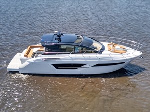 Cruisers Yachts 46 Cantius 9 2026 Cruisers Yachts 46 Cantius 10