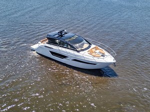 Cruisers Yachts 46 Cantius 10 2026 Cruisers Yachts 46 Cantius 11
