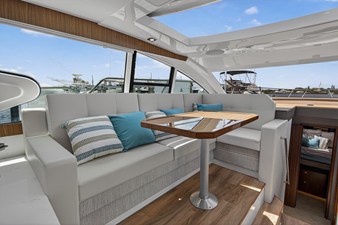 Cruisers Yachts 46 Cantius 26 2026 Cruisers Yachts 46 Cantius 27