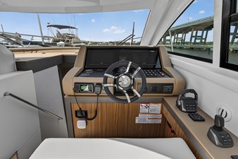 Cruisers Yachts 46 Cantius 35 2026 Cruisers Yachts 46 Cantius 36