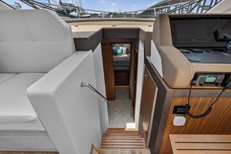 Cruisers Yachts 46 Cantius 41 2026 Cruisers Yachts 46 Cantius 42