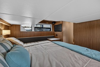 Cruisers Yachts 46 Cantius 57 2026 Cruisers Yachts 46 Cantius 58