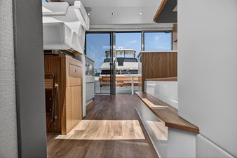 Cruisers Yachts 46 Cantius 64 2026 Cruisers Yachts 46 Cantius 65