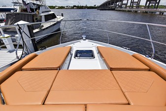Cruisers Yachts 46 Cantius 76 2026 Cruisers Yachts 46 Cantius 77