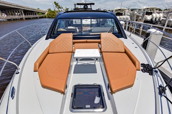 Cruisers Yachts 46 Cantius 80 2026 Cruisers Yachts 46 Cantius 81