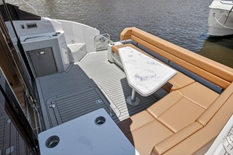 Cruisers Yachts 46 Cantius 85 2026 Cruisers Yachts 46 Cantius 86