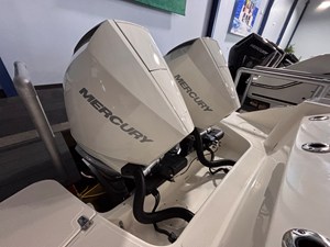 2027 Boston Whaler 280 Vantage 14