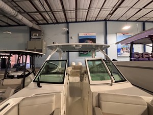 2027 Boston Whaler 280 Vantage 28