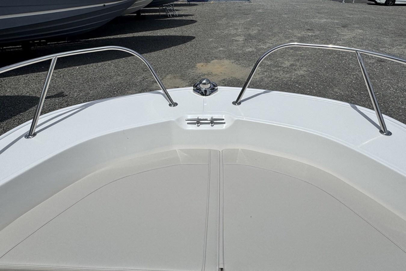 2026 Boston Whaler 190 Montauk 25