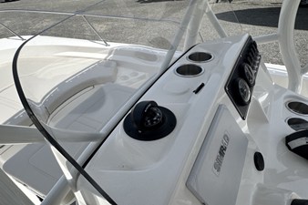 2026 Boston Whaler 190 Montauk 18