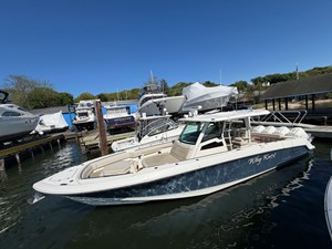 Boston Whaler 380 OUTRAGE 2 2021 Boston Whaler 380 OUTRAGE 3