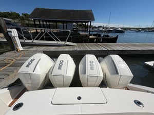 Boston Whaler 380 OUTRAGE 9 2021 Boston Whaler 380 OUTRAGE 10