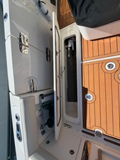 Boston Whaler 380 OUTRAGE 14 2021 Boston Whaler 380 OUTRAGE 15