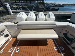 Boston Whaler 380 OUTRAGE 20 2021 Boston Whaler 380 OUTRAGE 21