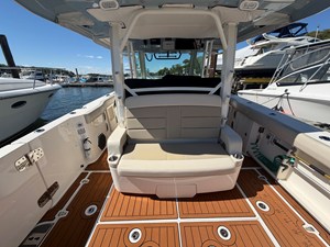 Boston Whaler 380 OUTRAGE 24 2021 Boston Whaler 380 OUTRAGE 25