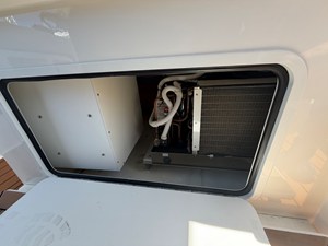 Boston Whaler 380 OUTRAGE 31 2021 Boston Whaler 380 OUTRAGE 32
