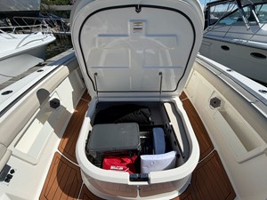Boston Whaler 380 OUTRAGE 39 2021 Boston Whaler 380 OUTRAGE 40