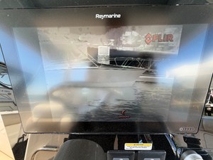 Boston Whaler 380 OUTRAGE 61 2021 Boston Whaler 380 OUTRAGE 62