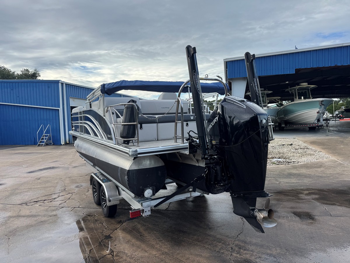 2022 Harris Sunliner 230 3