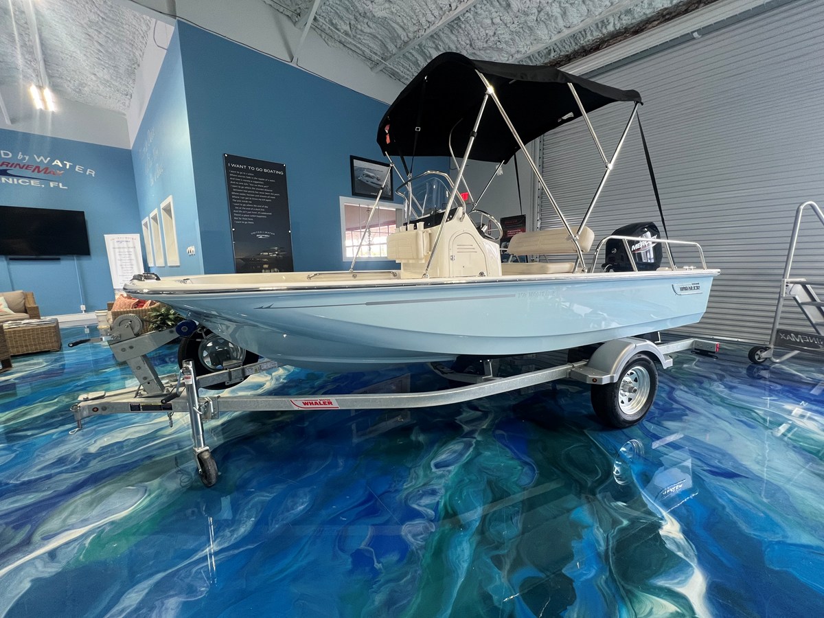 2026 Boston Whaler 150 Montauk 2