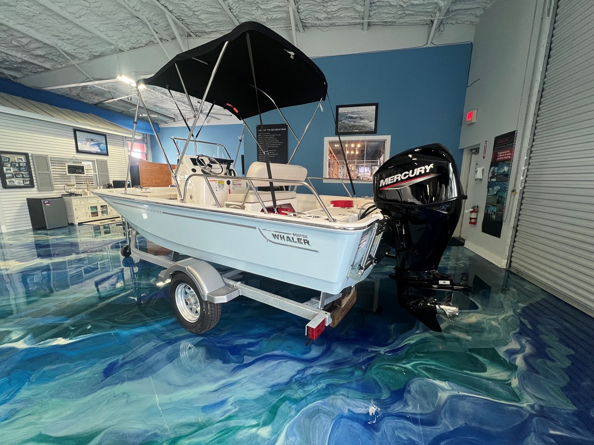 2026 Boston Whaler 150 Montauk 4