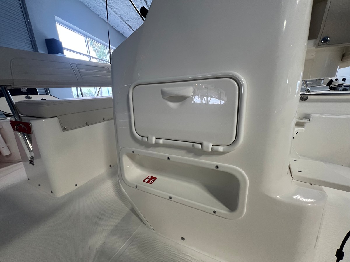 2026 Boston Whaler 150 Montauk 25