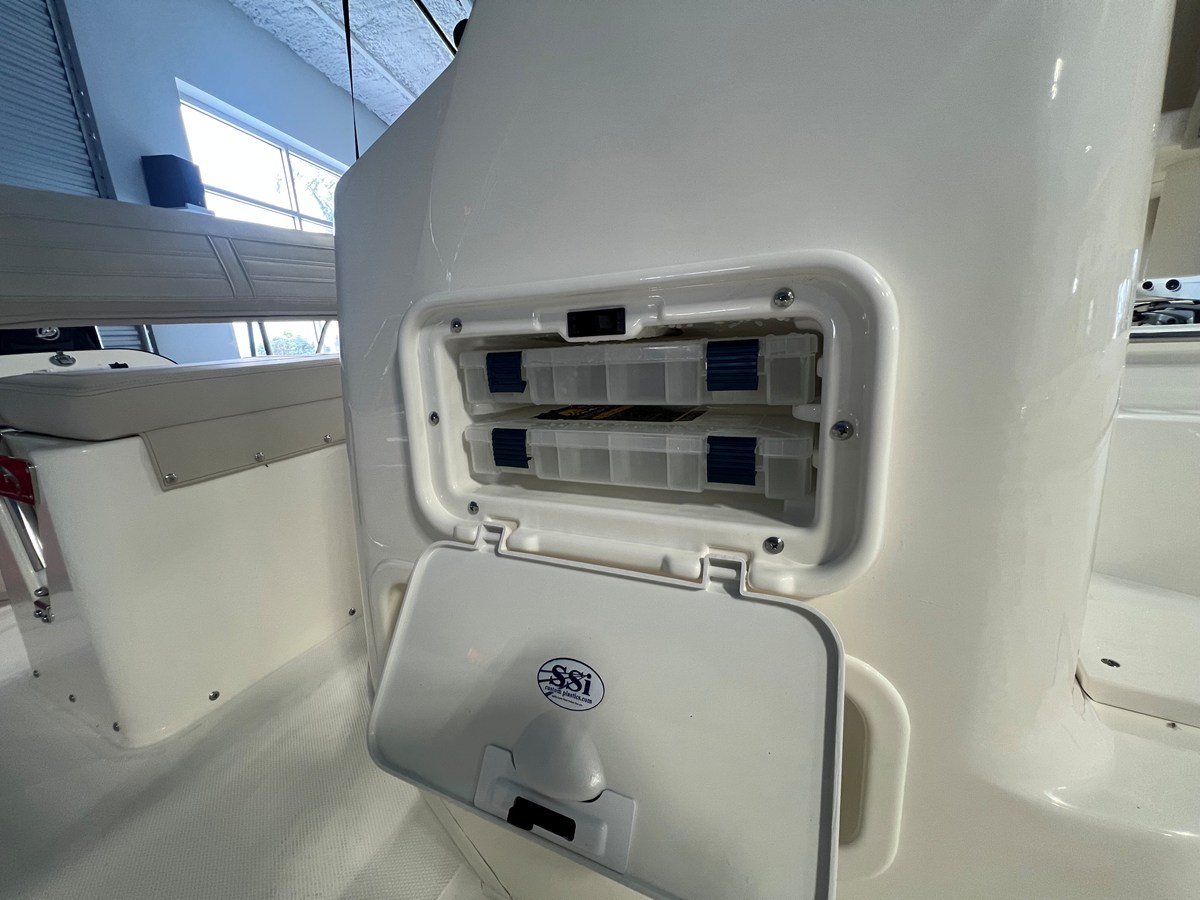 2026 Boston Whaler 150 Montauk 26