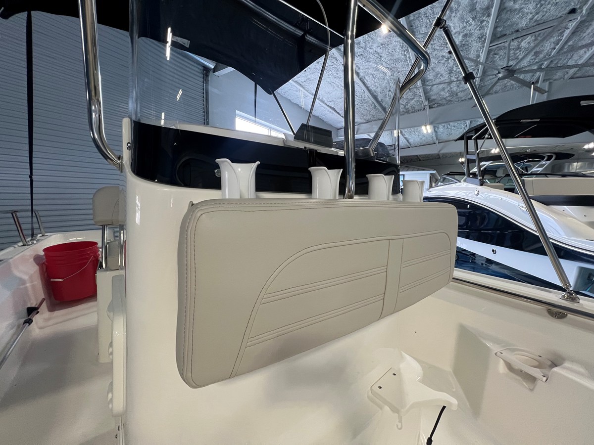 2026 Boston Whaler 150 Montauk 28