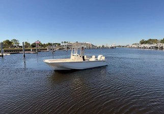 Boston Whaler 190 Montauk 0 2027 Boston Whaler 190 Montauk 1