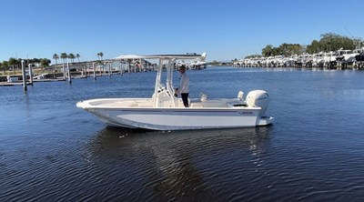 Boston Whaler 190 Montauk 3 2027 Boston Whaler 190 Montauk 4
