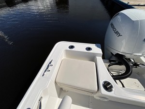 2027 Boston Whaler 190 Montauk 12