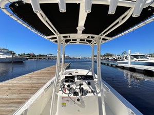 2027 Boston Whaler 190 Montauk 21