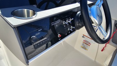 Sea Ray 270 SDX OB 15 2022 Sea Ray 270 SDX OB 16