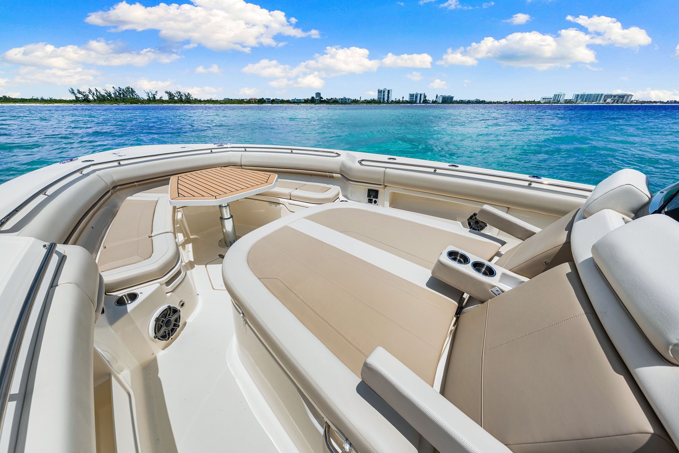 2026 Boston Whaler 380 Outrage 18