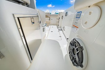 Boston Whaler 380 Outrage 13 2026 Boston Whaler 380 Outrage 14