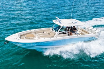 Boston Whaler 380 Outrage 35 2026 Boston Whaler 380 Outrage 36