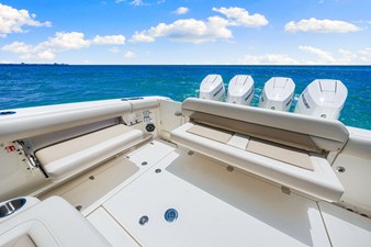 Boston Whaler 380 Outrage 44 2026 Boston Whaler 380 Outrage 45