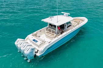 Boston Whaler 380 Outrage 53 2026 Boston Whaler 380 Outrage 54