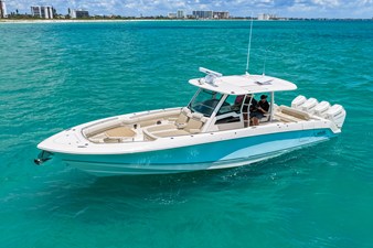 Boston Whaler 380 Outrage 67 2026 Boston Whaler 380 Outrage 68