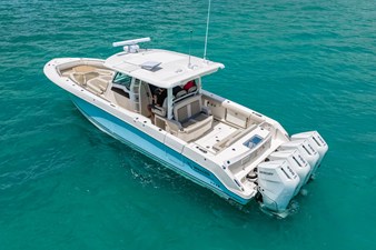 Boston Whaler 380 Outrage 70 2026 Boston Whaler 380 Outrage 71