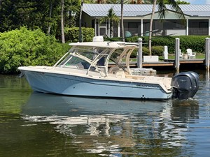 Grady-White FREEDOM 285 11 2023 Grady-White FREEDOM 285 12